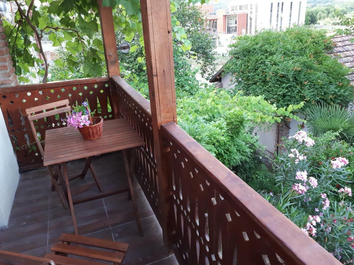 Old House Apartment With Garden Area มซเคทา ภายนอก รูปภาพ