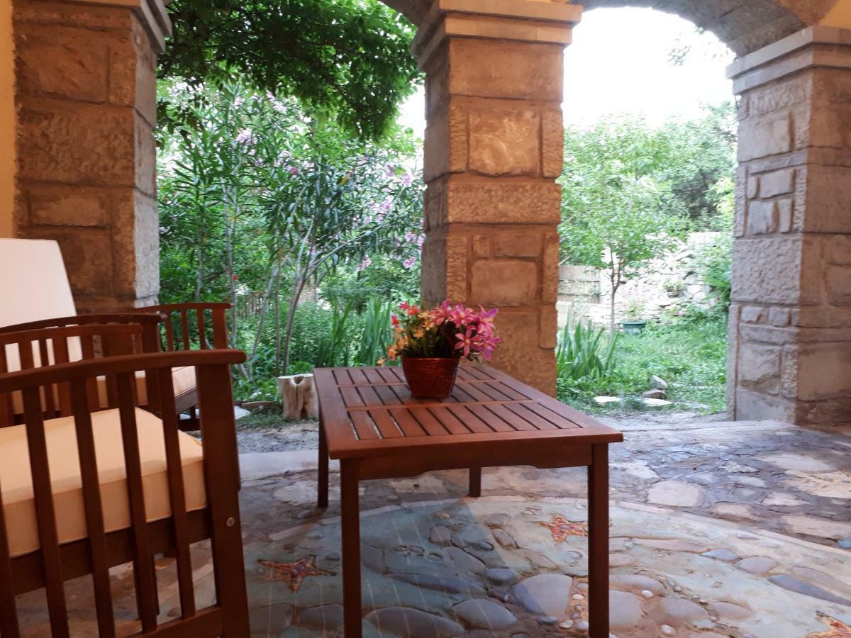 Old House Apartment With Garden Area มซเคทา ภายนอก รูปภาพ