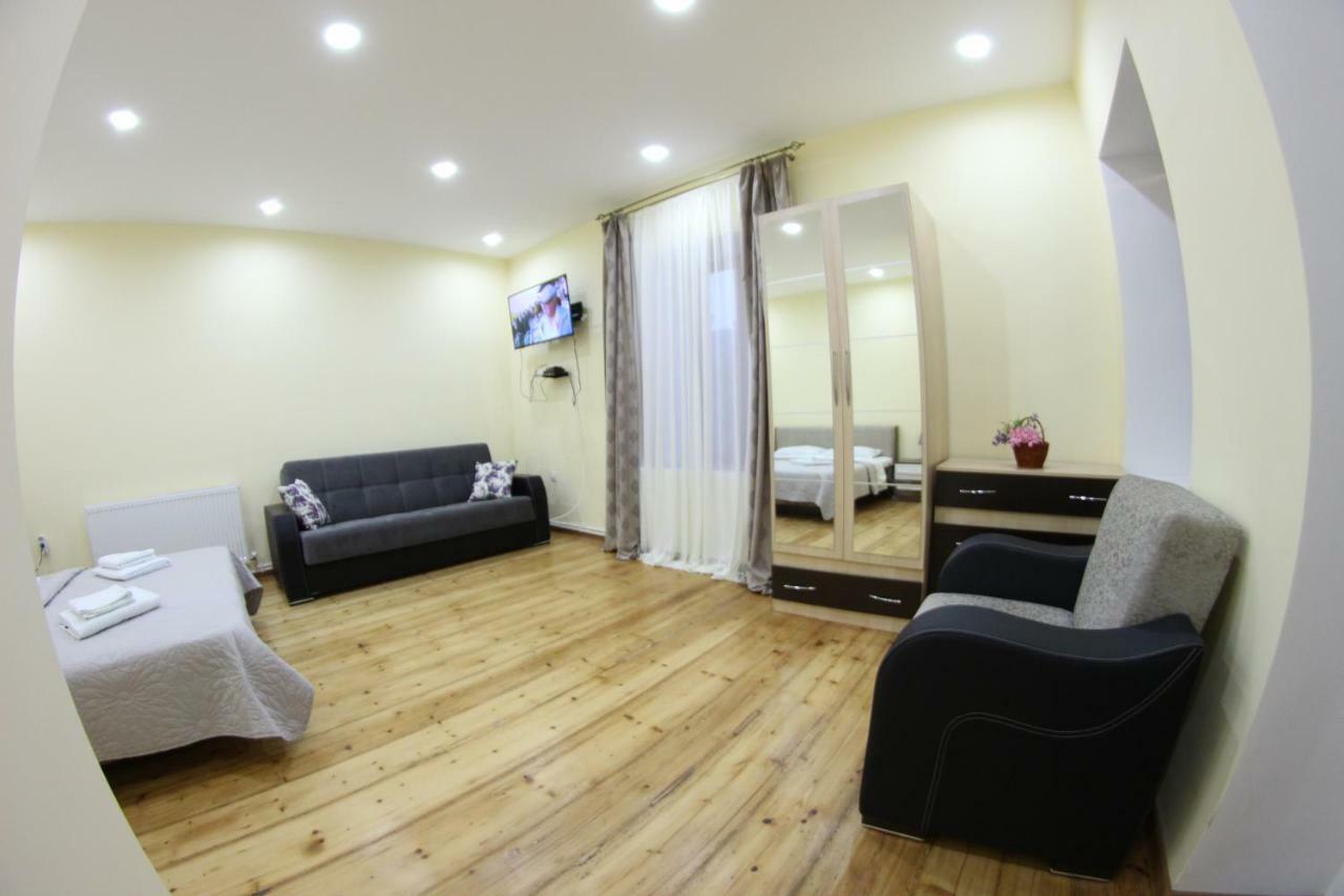 Old House Apartment With Garden Area มซเคทา ภายนอก รูปภาพ